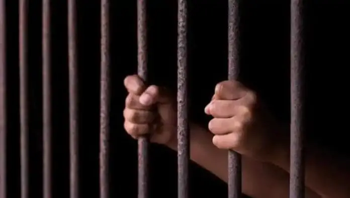 Apex Court Issues Directions for Protection of Inmates from COVID Apex Court Issues Directions for Protection of Inmates from COVID